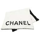 Sciarpe con sciarpa in cashmere con logo Chanel bianco