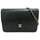 Mittelgroße klassische Tasche mit einer Klappe - Chanel