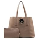 Fendi Leather F è la borsa tote in pelle Fendi Shopping Tote 8BH348 in buone condizioni