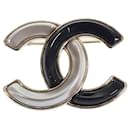 Spilla CC bicolore - Chanel