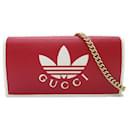 Gucci x Adidas Geldbörse mit Kette 621892