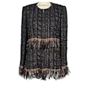 Novo Casaco de Tweed com Fita Cosmopolita de Paris - Chanel