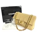 Bolsa com aba média clássica forrada - Chanel
