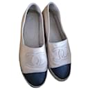 CHANEL beige and black espadrilles size 42 - Chanel