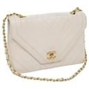 CHANEL Turn Lock Chain V Stitch Shoulder Bag Leather White CC Auth bs13035 - Chanel