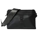 LOUIS VUITTON Bag in Black Leather - 101792 - Louis Vuitton