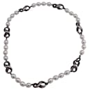 Tiffany & Co. Vintage Figure 8 Station Silver Necklace in White Cultured Pearl 
