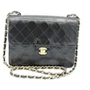 CHANEL adorable MINI TIMELESS Vintage Black and Gold - Chanel