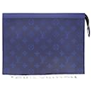 Louis Vuitton Monogramm Eclipse Pochette Voyage MM Canvas Clutch Bag M30423  In sehr gutem Zustand