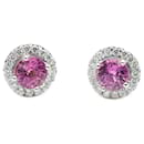 TIFFANY Y COMPAÑIA. Aretes de diamantes y zafiro rosa con halo Soleste en platino - Tiffany & Co