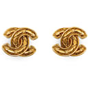 Boucles d'oreilles à clip matelassées CC dorées Chanel