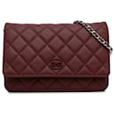 Cartera Chanel clásica de piel de cordero roja con cadena