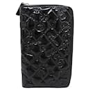 CHANEL LONG ZIPPER WALLET LUCKY SYMBOLS QUILTED PATENT LEATHER WALLET - Chanel