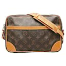 Louis Vuitton Trocadéro 27 Canvas Crossbody Bag M51274 in good condition