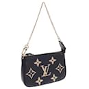 Louis Vuitton Mini Pochette Accessoires Leather Vanity Bag M80732 in excellent condition