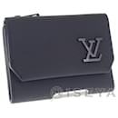 Louis Vuitton Aerogram Portefeuille Pilot Leather Short Wallet M81740 in good condition