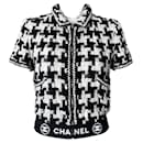 Jaqueta de tweed com faixa de banda e logotipo CC mais raro - Chanel