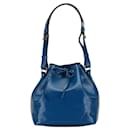 Louis Vuitton Petit Noe Leather Shoulder Bag M44105 in good condition