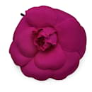 Broche vintage en tissu rose fuchsia Camellia Camelia Bow - Chanel