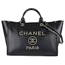 Chanel Bolsa Deauville preta com tachas