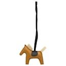 Porte-clés TPM marron Hermès Milo & Horse Hair GriGri Rodeo Bag Charm