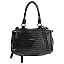 Givenchy Pandora Tasche aus schwarzem Leder 