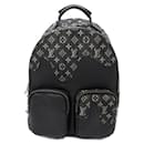 Louis Vuitton Multipocket Backpack Leather Backpack M45973 in good condition