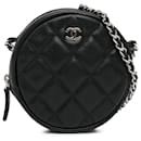 Chanel Pochette rotonda caviale trapuntata CC nera con catena