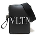 Valentino Leather Logo Crossbody Bag  Leather Crossbody Bag 3Y2b09430NI in Excellent condition