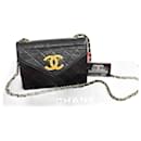 Chanel CC Quilted Leather Crossbody Bag Leather Crossbody Bag in Good condition