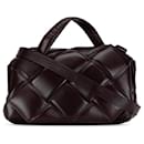 Bottega Veneta Rote Maxi-Intrecciato-Tasche mit gepolstertem Griff oben