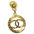 Brinco CHANEL Metal One Side Only Ouro CC Auth bs13983 - Chanel