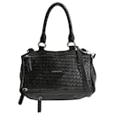 Givenchy Givenchy Pandora Tasche aus schwarzem Leder