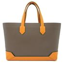 Hermes Maxibox Cabas 30 Leather Tote Bag in Good condition - Hermès