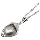 Other Platinum Diamond Pearl Pendant Necklace Metal Necklace in Excellent condition - & Other Stories