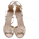 Sandálias de couro HERMES 40 femininas bege com alças longas - Hermès