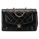 Chanel Diana Flap Crossbody Bag  Leather Shoulder Bag in Good condition