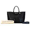 Bolsa de couro Louis Vuitton Pernelle M54778 em bom estado