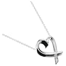 Tiffany & Co. Halskette mit Diamant-Anhänger „Loving Heart“ aus Metall in ausgezeichnetem Zustand