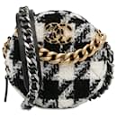 Pochette rotonda Chanel in tweed bianco 19 con catena e portamonete