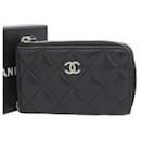 Chanel Quilted Leather Zip Coin Purse Leather Coin Case A68943 in Good condition