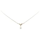 Mikimoto 18k Gold Diamond Pearl Pendant Necklace Metal Necklace in Excellent condition