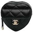 Bolsa Chanel Black Lambskin CC In Love Coração com Zíper e Braço