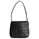 Christian Dior Bolsa de ombro Lady Dior Plaine Cannage em couro preto