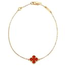 Van Cleef & Arpels Pulsera de cornalina de 18 quilates Pulsera de metal VCARN59K00 en buen estado