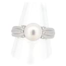 Altro anello in platino con diamanti e perle Anello in metallo in condizioni eccellenti - & Other Stories