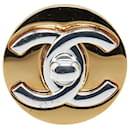 Spilla Chanel CC Turnlock con logo Spilla in metallo in buone condizioni