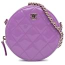 Pochette ronde vernie matelassée Chanel CC violette avec sac à bandoulière en chaîne