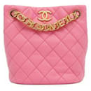 Cubo de piel de cordero acolchado Chanel CC rosa