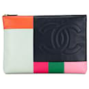 Große schwarze Chanel-Clutch „O Case“ aus Lammleder mit Farbblock-Patchwork